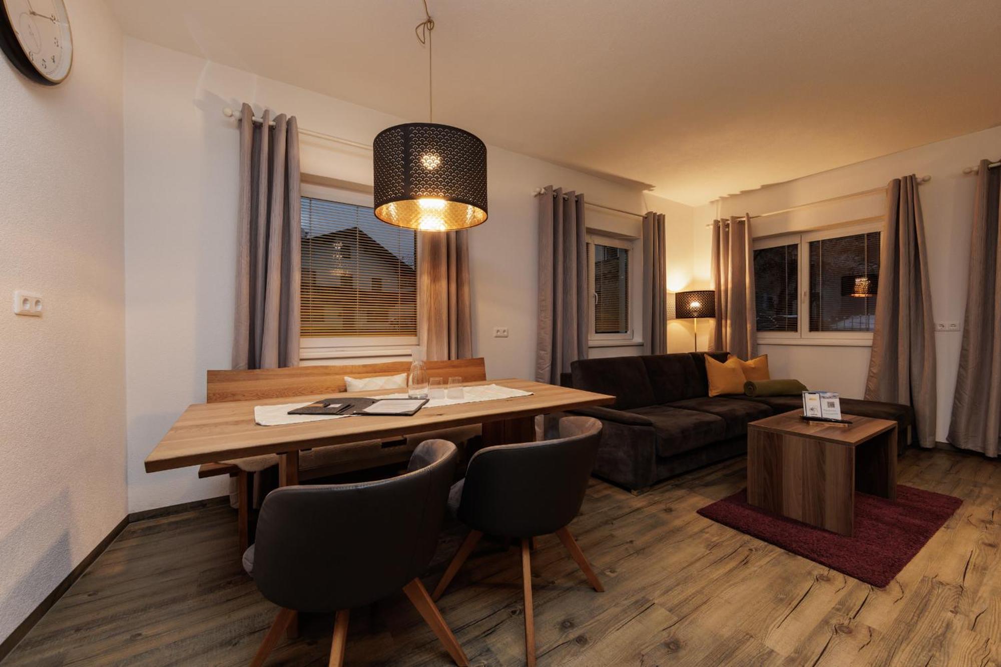 Apartmenthaus Goldeck Ried im Oberinntal Dış mekan fotoğraf