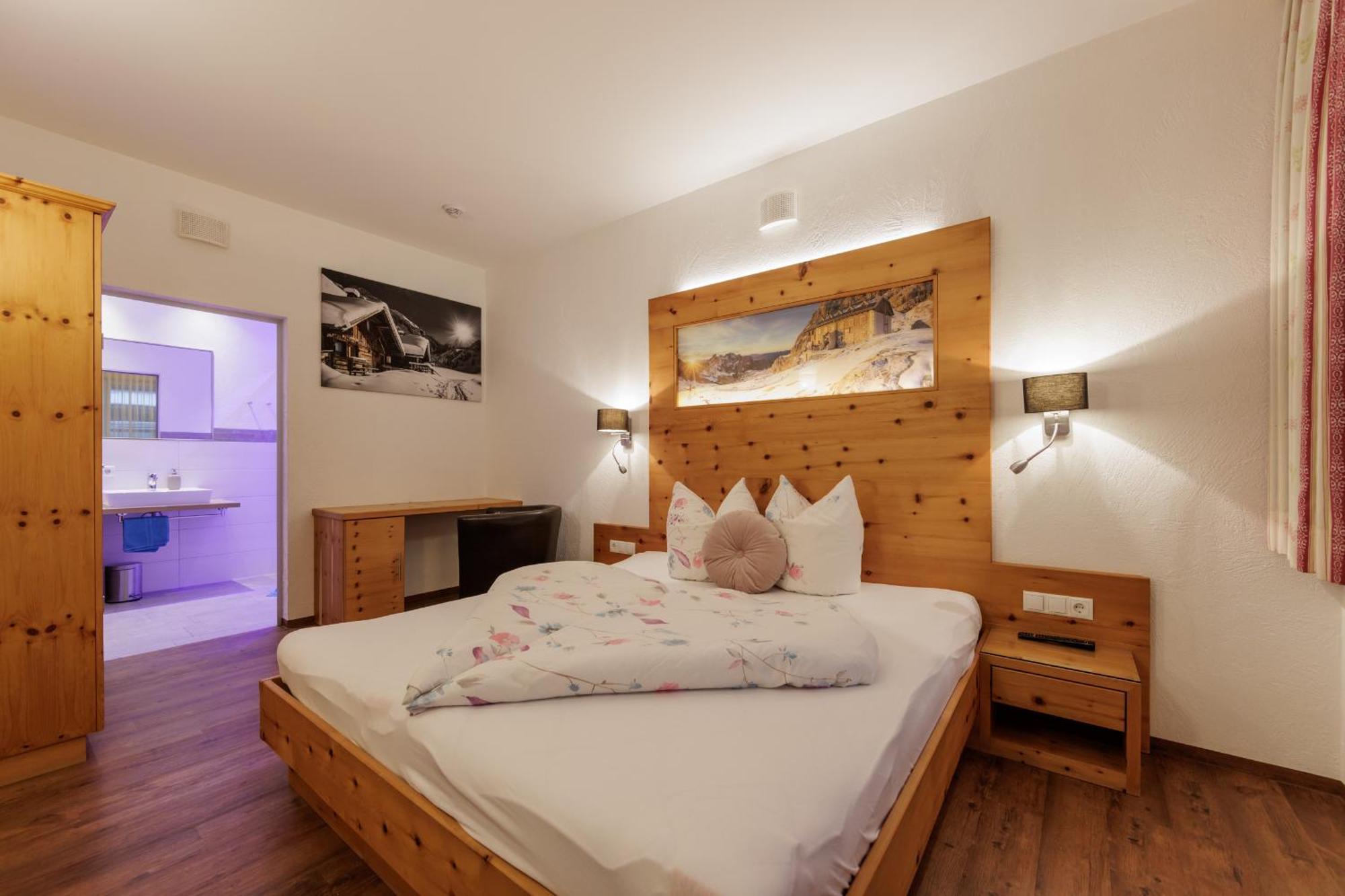 Apartmenthaus Goldeck Ried im Oberinntal Dış mekan fotoğraf